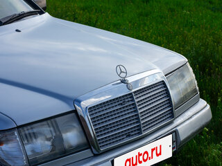 1985 Mercedes-Benz W124 230 4-speed, серый, 400000 рублей, вид 5