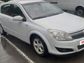 2009 Opel Astra H Рестайлинг, белый, 350000 рублей - вид 2