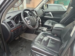 2013 Toyota Land Cruiser 200 Series Рестайлинг 1, серый, 3799000 рублей, вид 5
