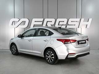 2017 Hyundai Solaris II, серебристый, 1249000 рублей, вид 2