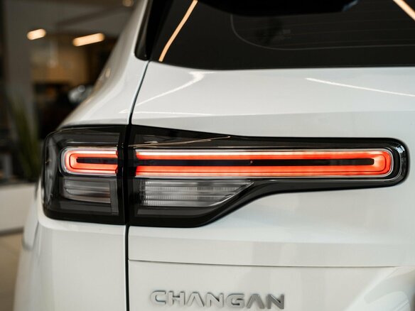 2025 Changan UNI-S I, белый - вид 10