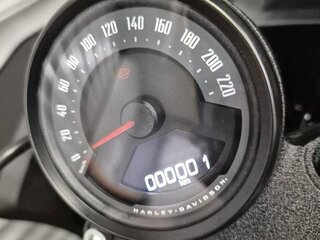 2026 Harley-Davidson Low Rider ST, чёрный, 3390000 рублей, вид 4