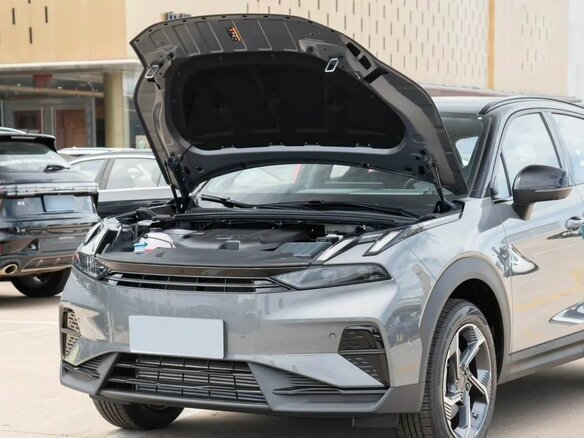 2026 Lynk & Co 06 I Рестайлинг, серый, 2750000 рублей - вид 8