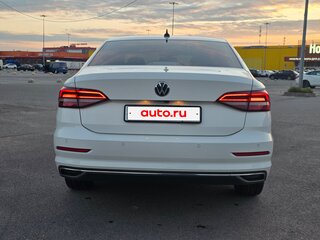 2022 Volkswagen Lavida III, белый, 1720000 рублей, вид 5