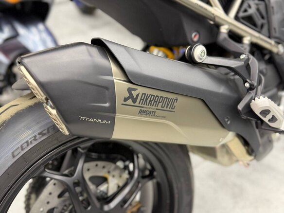 2026 Ducati Multistrada V4, красный, 4600000 рублей - вид 6