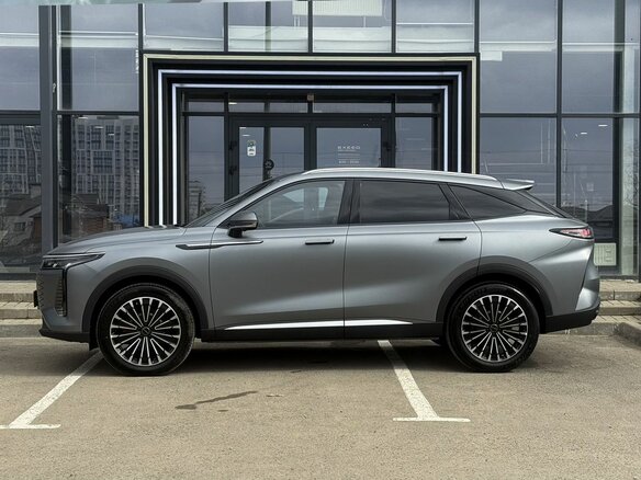 2025 Exeed RX, серый, 4600000 рублей - вид 5