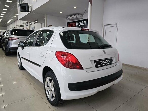 2008 Peugeot 207 I, белый, 589000 рублей - вид 6