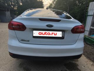 2017 Ford Focus III Рестайлинг, белый, 900000 рублей, вид 4