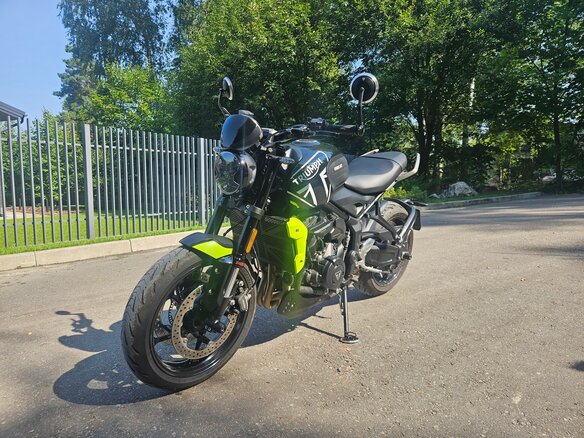 2024 Triumph Trident 660, чёрный, 920000 рублей - вид 1