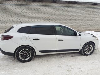 2010 Renault Megane III, белый, 620000 рублей, вид 4