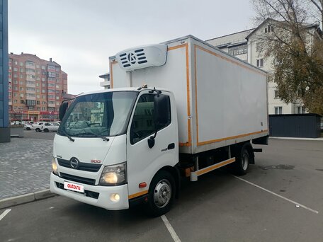 2013 Hino Series 300 (Dutro), белый, 2490000 рублей, вид 2