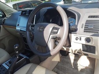 2022 Toyota Land Cruiser Prado 150 Series Рестайлинг 3, белый, 6990000 рублей, вид 5