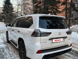 2020 Lexus LX 570 III Рестайлинг 2, белый, 13900000 рублей, вид 3