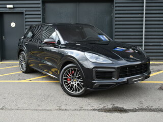 2021 Porsche Cayenne GTS III, чёрный, 8999000 рублей, вид 3