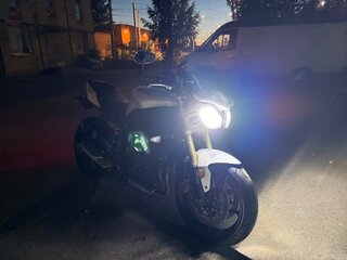 2015 Triumph Street Triple, белый, 800000 рублей, вид 4