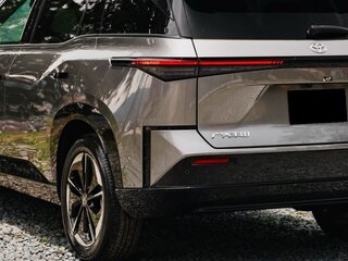 2026 Toyota bZ3X 58.3 kWh, серебристый, 3030000 рублей, вид 5