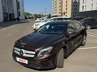 2014 Mercedes-Benz GLA 200 I (X156), коричневый, 980000 рублей, вид 1