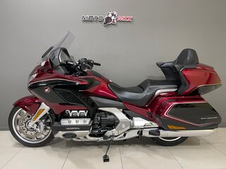 2018 Honda GL 1800 Gold Wing, красный, 2250000 рублей, вид 2