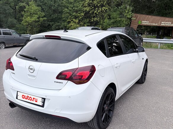 2010 Opel Astra J, белый, 700000 рублей - вид 5