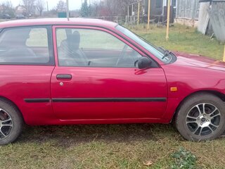 1991 Toyota Starlet IV (P80), красный, 200000 рублей, вид 3