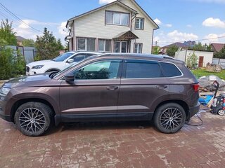 2020 Skoda Karoq I, коричневый, 2300000 рублей, вид 3