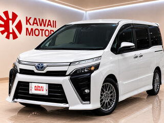 2021 Toyota Voxy III (R80) Рестайлинг, белый, 1520000 рублей, вид 1