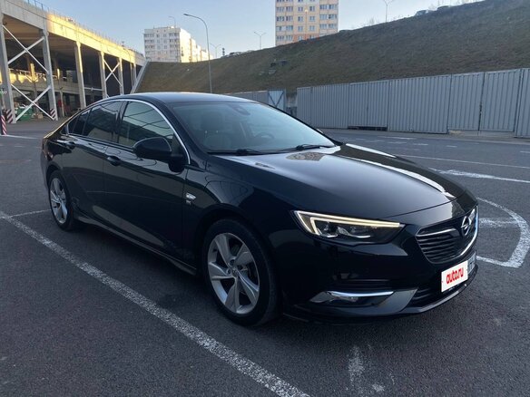 2018 Opel Insignia II, чёрный, 1800000 рублей - вид 2