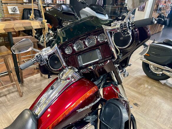 2014 Harley-Davidson CVO Limited, красный, 1980000 рублей - вид 13