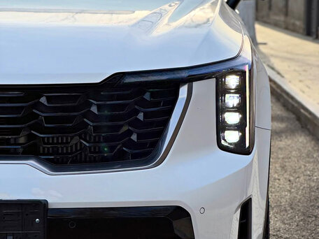 2025 Kia Sorento IV Рестайлинг, белый, 4810010 рублей, вид 4