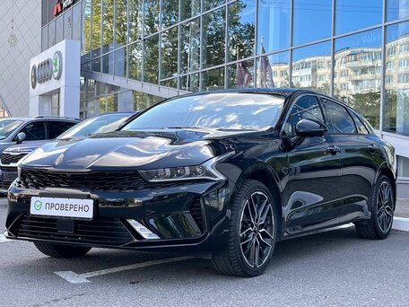 Kia K5 III