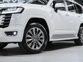 2026 Toyota Land Cruiser 300 Series, белый, 14850000 рублей - вид 8