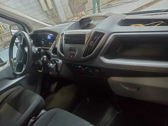 2017 Ford Transit, белый, 1750000 рублей - вид 10