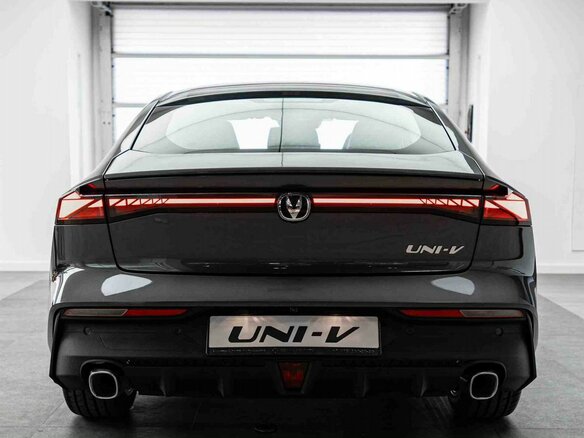 2024 Changan UNI-V I, серый, 2600000 рублей - вид 5