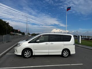 2012 Nissan Serena IV (C26), белый, 1349000 рублей, вид 3