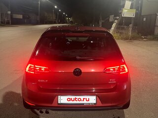 2013 Volkswagen Golf VII, красный, 1429000 рублей, вид 4