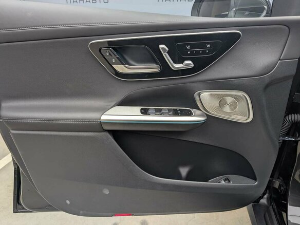 2026 Mercedes-Benz GLC 300 II (X254), серый - вид 4