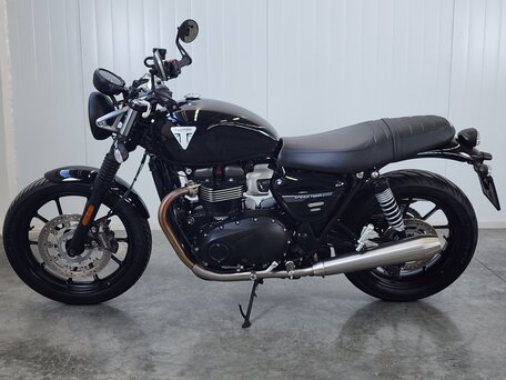 2023 Triumph Speed Twin, чёрный, 919000 рублей, вид 4