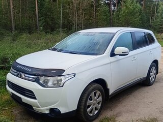 2013 Mitsubishi Outlander III, белый, 1000000 рублей, вид 2