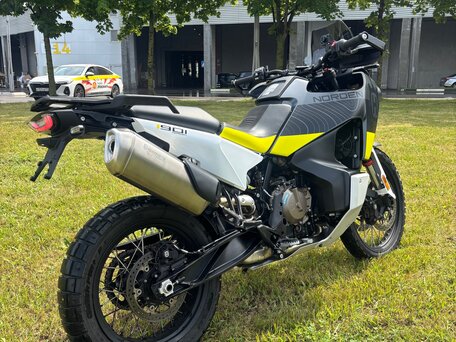 2023 Husqvarna Norden 901, серый, 1120000 рублей, вид 3