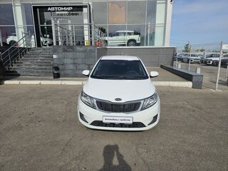 2013 Kia Rio III, белый, 690000 рублей, вид 2