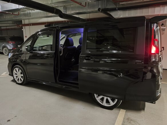2019 Honda Stepwgn Spada V Рестайлинг, чёрный, 2700000 рублей - вид 20