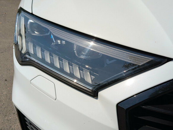 2020 Audi Q7 55 TFSI II (4M) Рестайлинг, белый, 5185000 рублей - вид 11