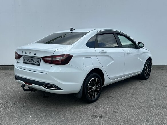 2024 Lada (ВАЗ) Vesta I Рестайлинг (NG), белый - вид 4