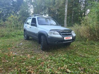 2014 Chevrolet Niva I Рестайлинг, белый, 650000 рублей, вид 1