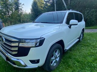 2022 Toyota Land Cruiser 300 Series, белый, 9450000 рублей, вид 2