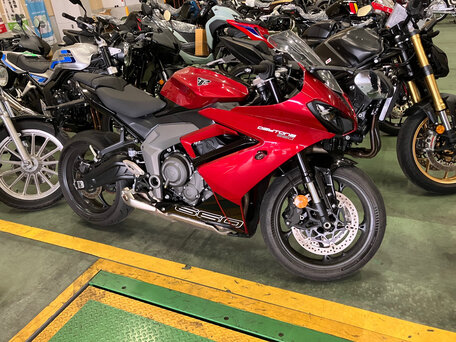 2025 Triumph Daytona 660, красный, 860000 рублей, вид 2