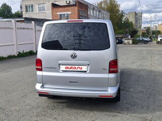 2012 Volkswagen Caravelle LWB Long T5 Рестайлинг, серебристый, 2300000 рублей, вид 4