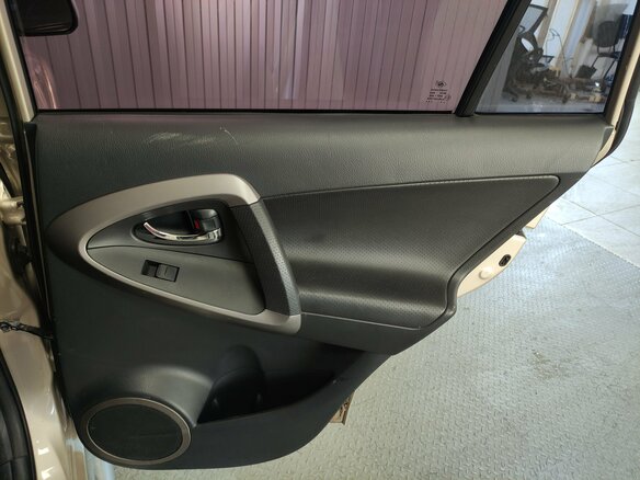 2007 Toyota RAV4 III (XA30), бежевый - вид 16
