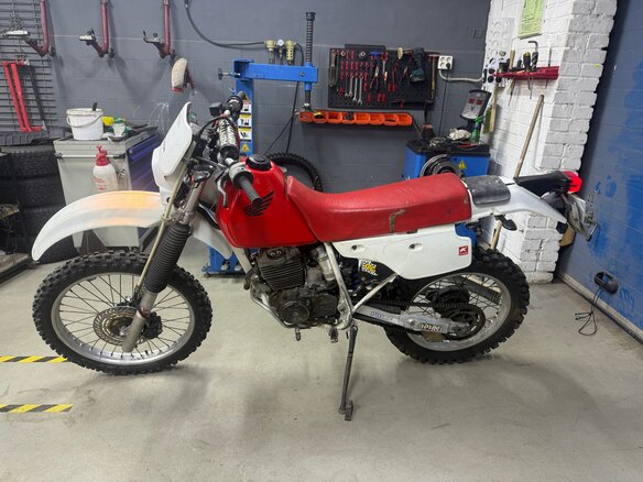 1990 Honda XLR, красный, 199999 рублей - вид 8