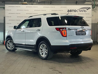 2013 Ford Explorer V, белый, 1299000 рублей, вид 3